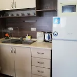 Apartamenti Zhelezovi * 포마리